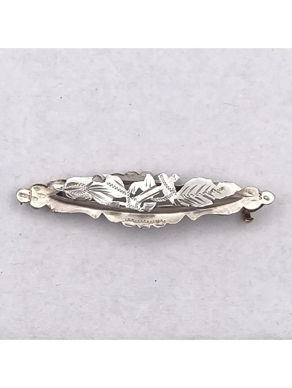 Antique Victorian Pearce & Thompson Birmingham Sterling Silver Bar Brooch.